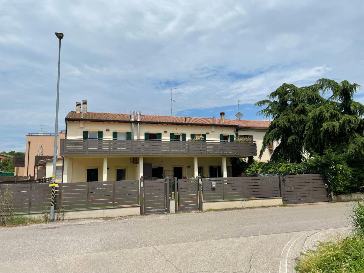 Gate To Verona Exteriör bild